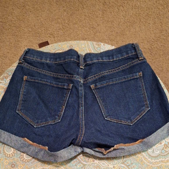 Old Navy Blue Jean Shorts with Cuffed Hem. Size 0 - Picture 6 of 6